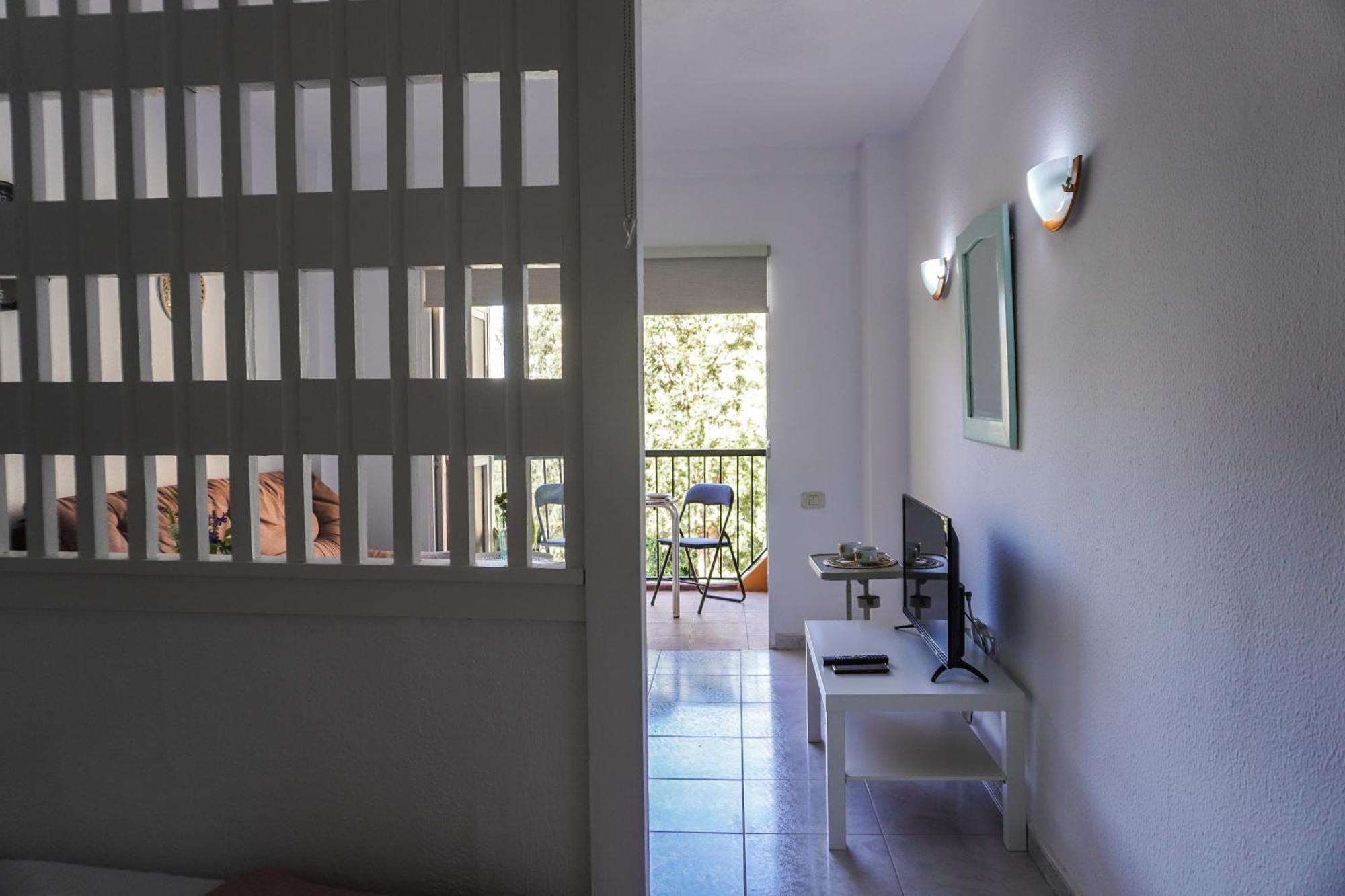 Modern Studio Close To The Beach With Pool ปูแอร์โตเดลาครูซ ภายนอก รูปภาพ